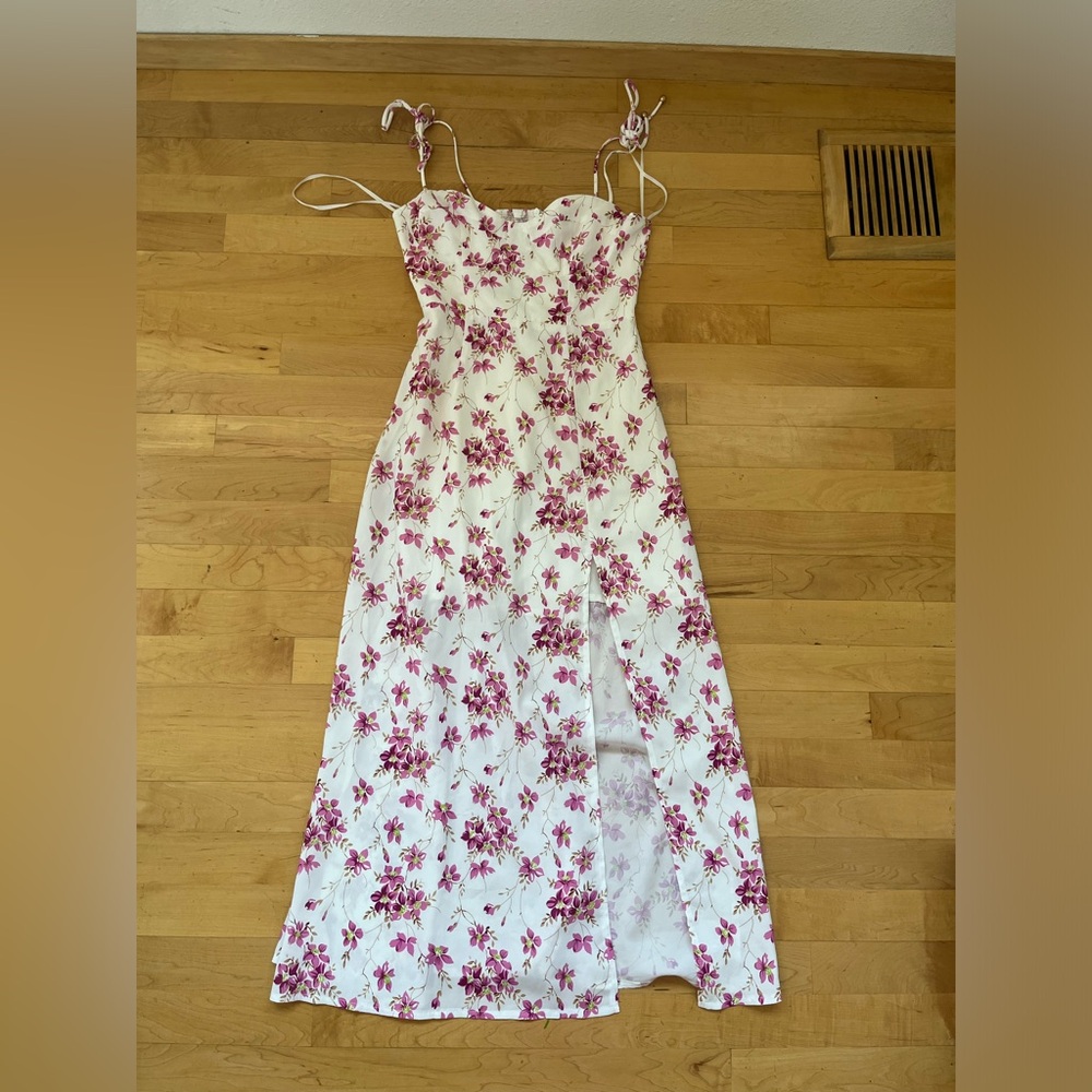 Ruby Sees - Flower Dress with slit
